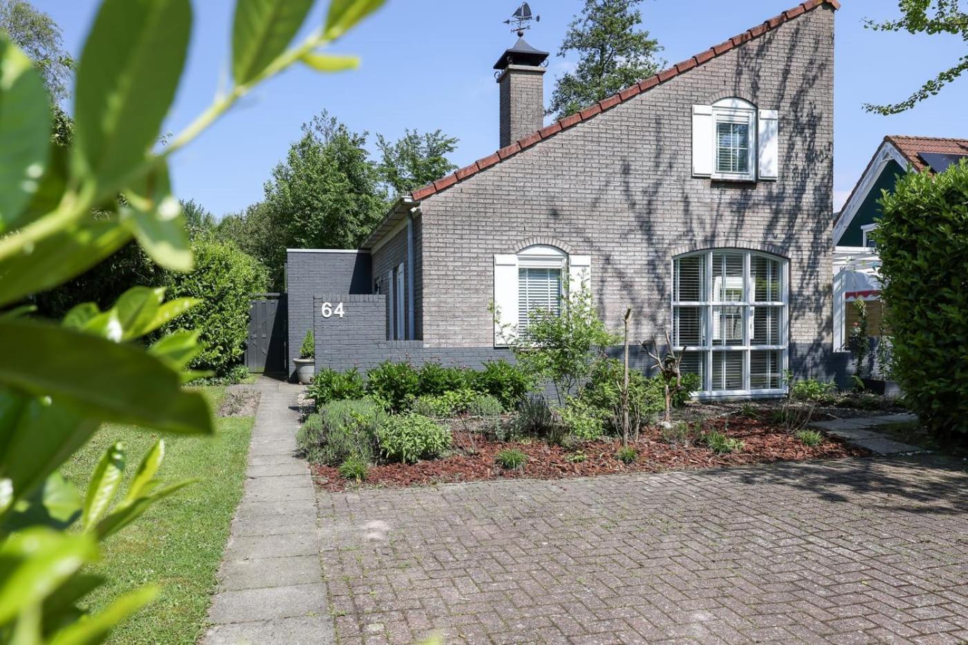 Hello Zeeland - Vakantiehuis De Elf Boompjes 64 Bruinisse Exterior photo